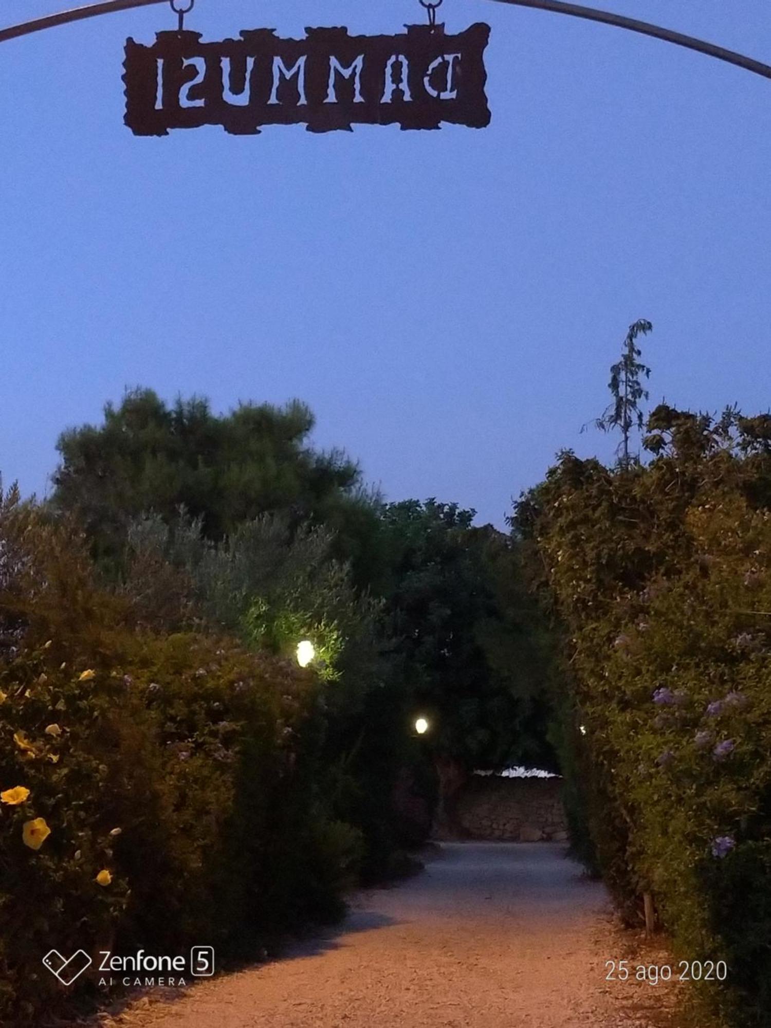 Vila I Dammusi Santa Croce Camerina Exteriér fotografie
